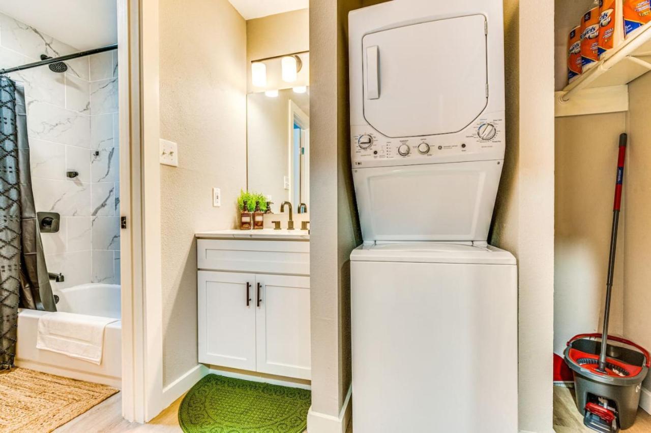 Exquisite Studio Pet-Friendly 10Mins From Downtown Austin Exterior photo